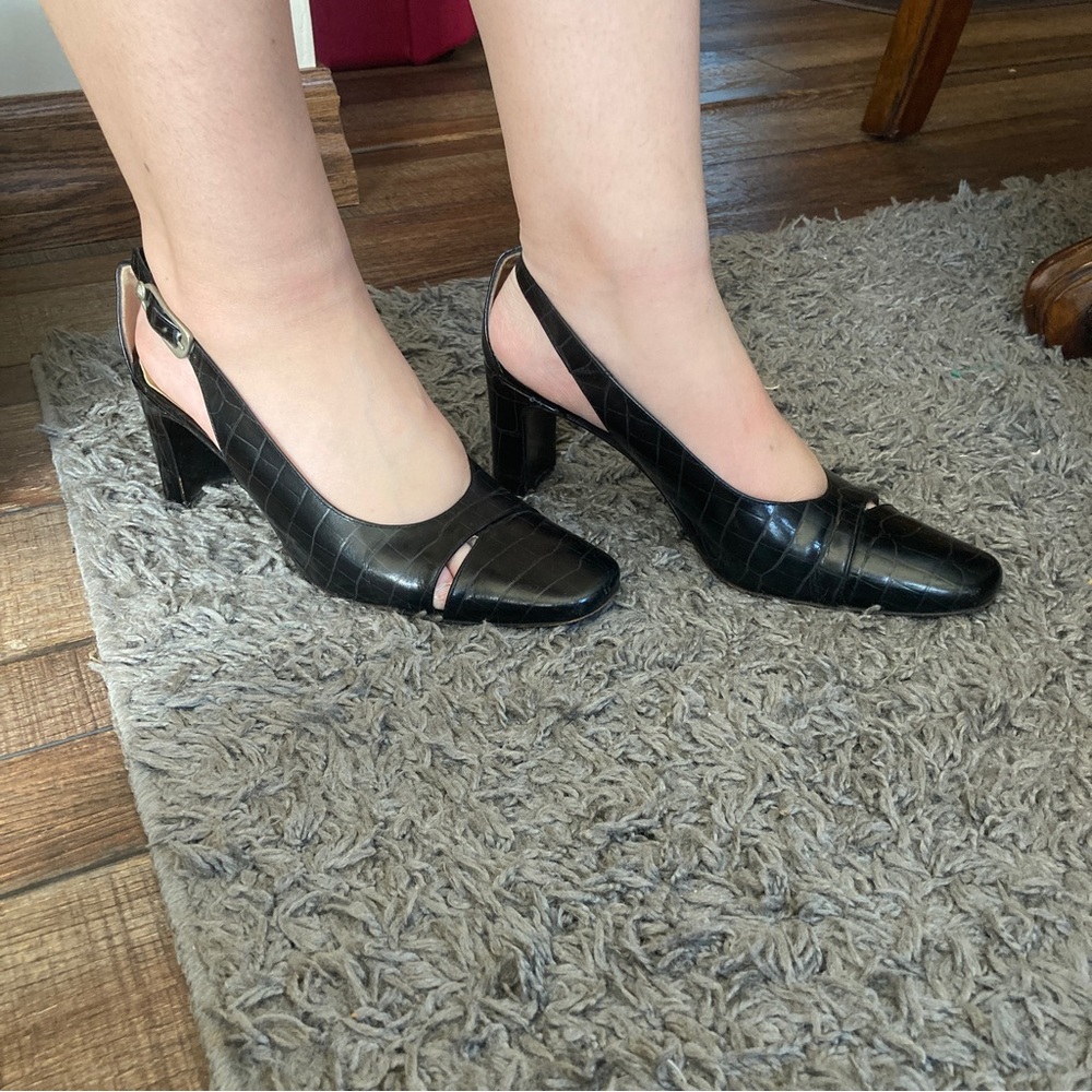 Gianni Versace heels leather shoes, Black